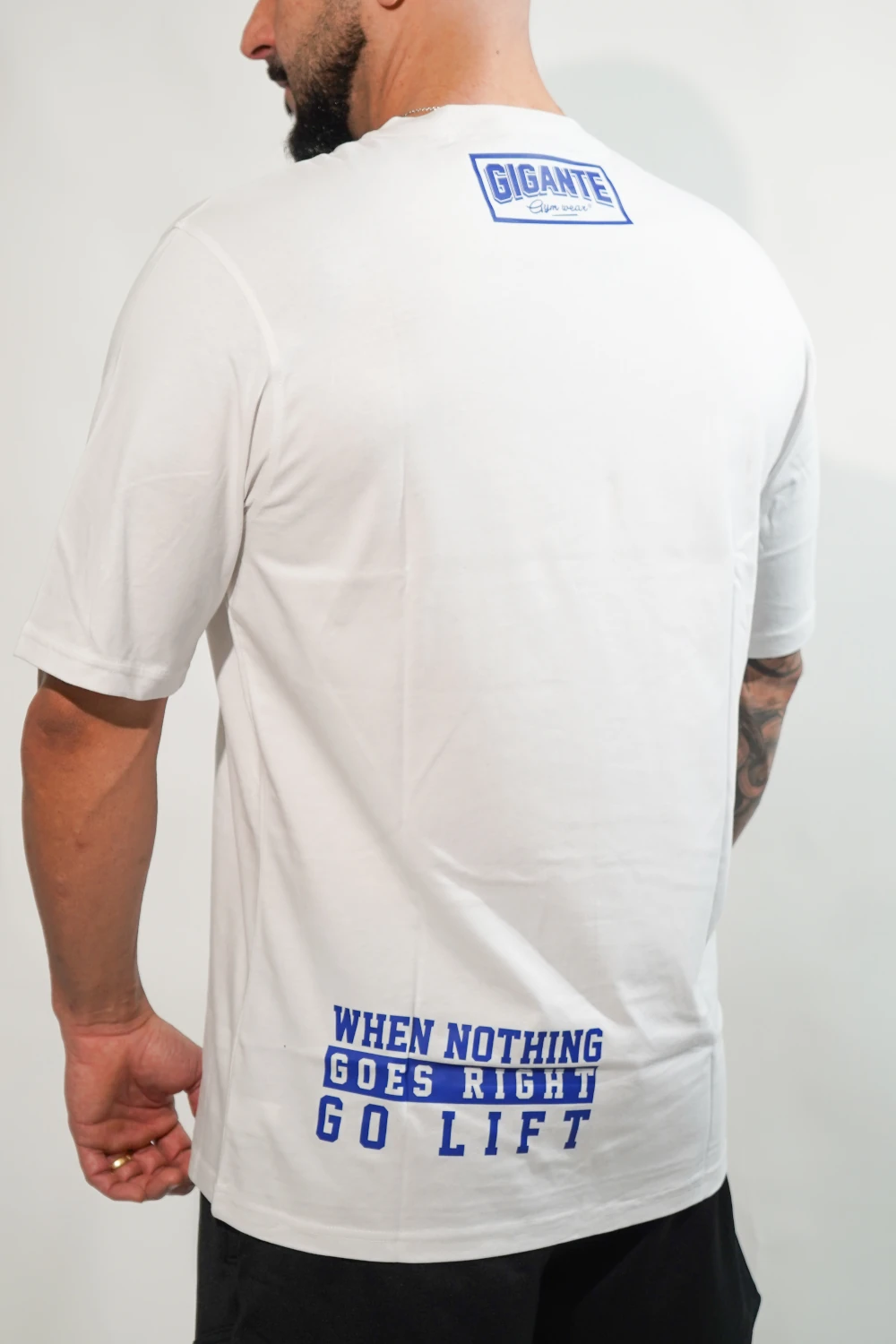 T-Shirt Gigante When Nothing Goes Right - Image 2